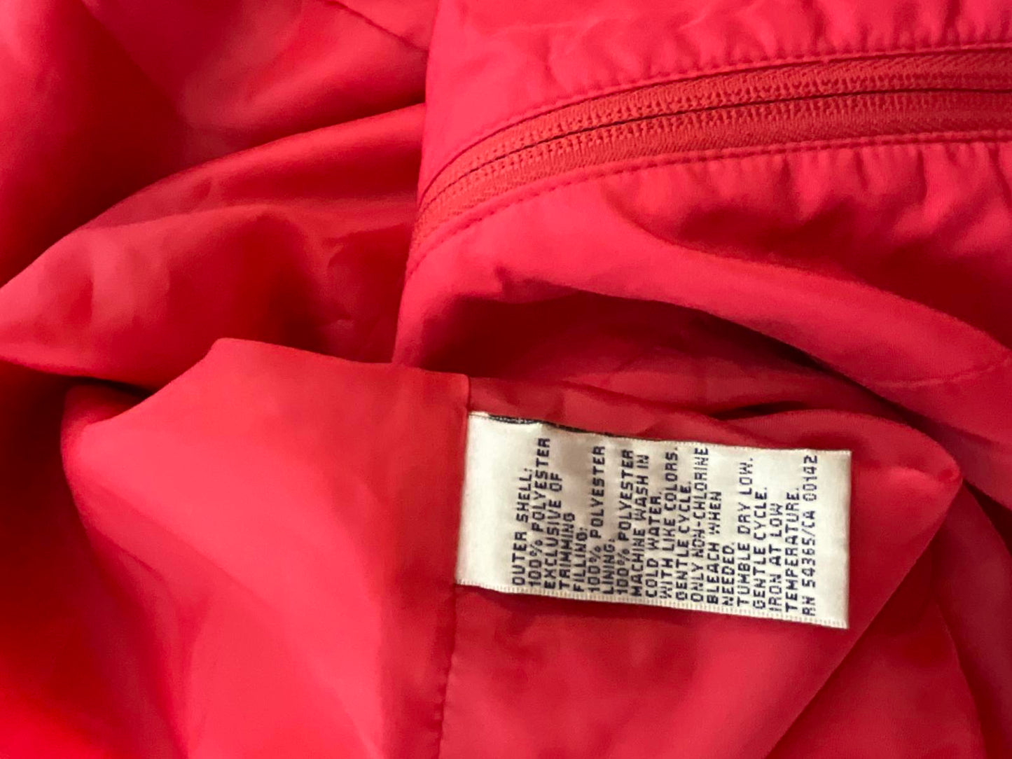 Lightweight Alison Daley S 10 Dark Pink Quilted Sleeveless Vest w Zip Pockets