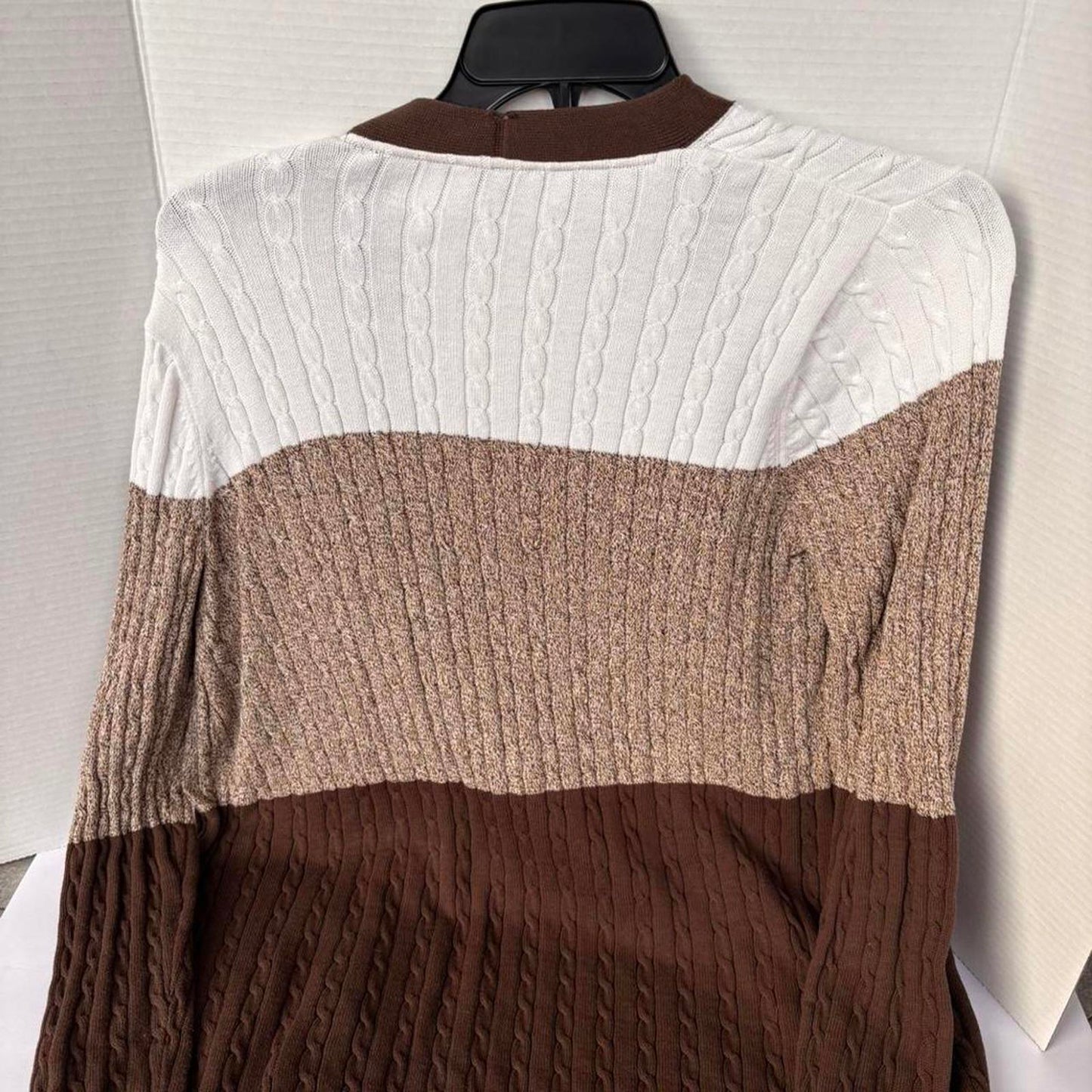 Kim Rogers women’s cardigan sweater in size Large