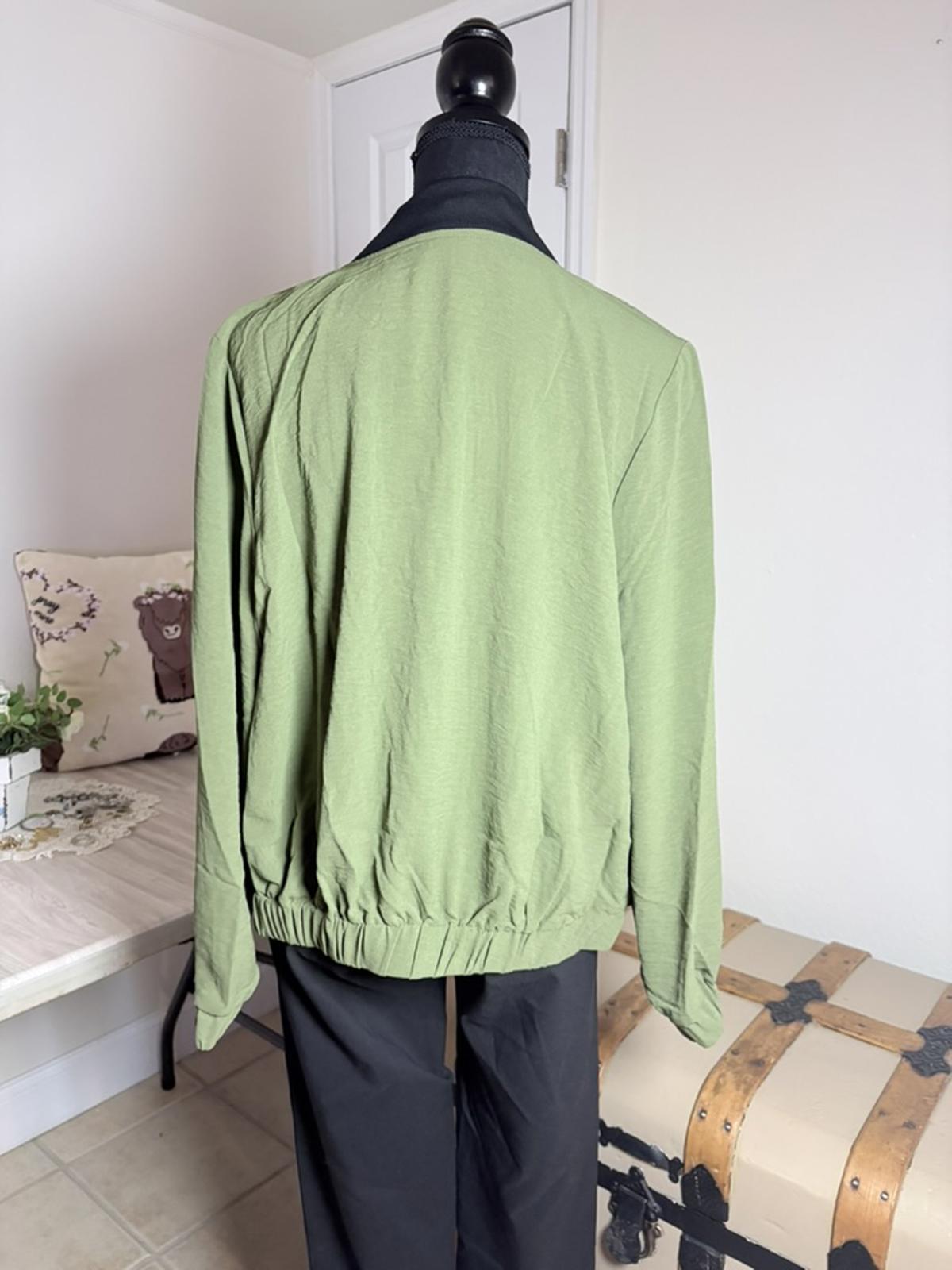 Adrienne Vittadini Olive Green Embroidered Full Zip Bomber Jacket Large L