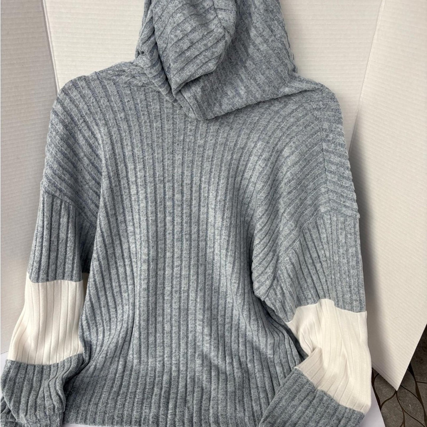 Gray and White Women's Hooded Cardigan
