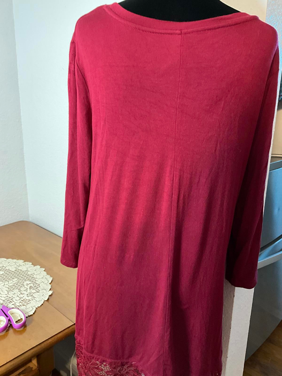 Zenana Premium XL Women's Long Sleeve Red Tunic Top with Lace Hem