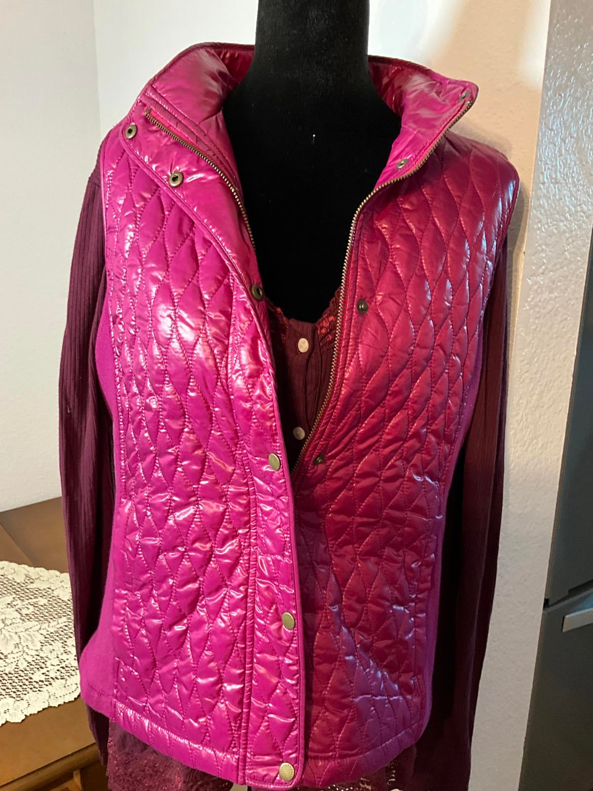 Talbots S Women's Quilted Sleeveless Vest in a raspberry color