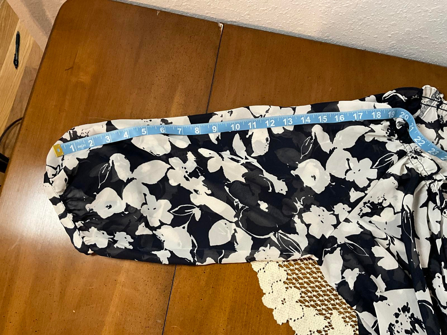 Chap's 2x Navy and White Floral Silky with an Elastic Neckline Blouse