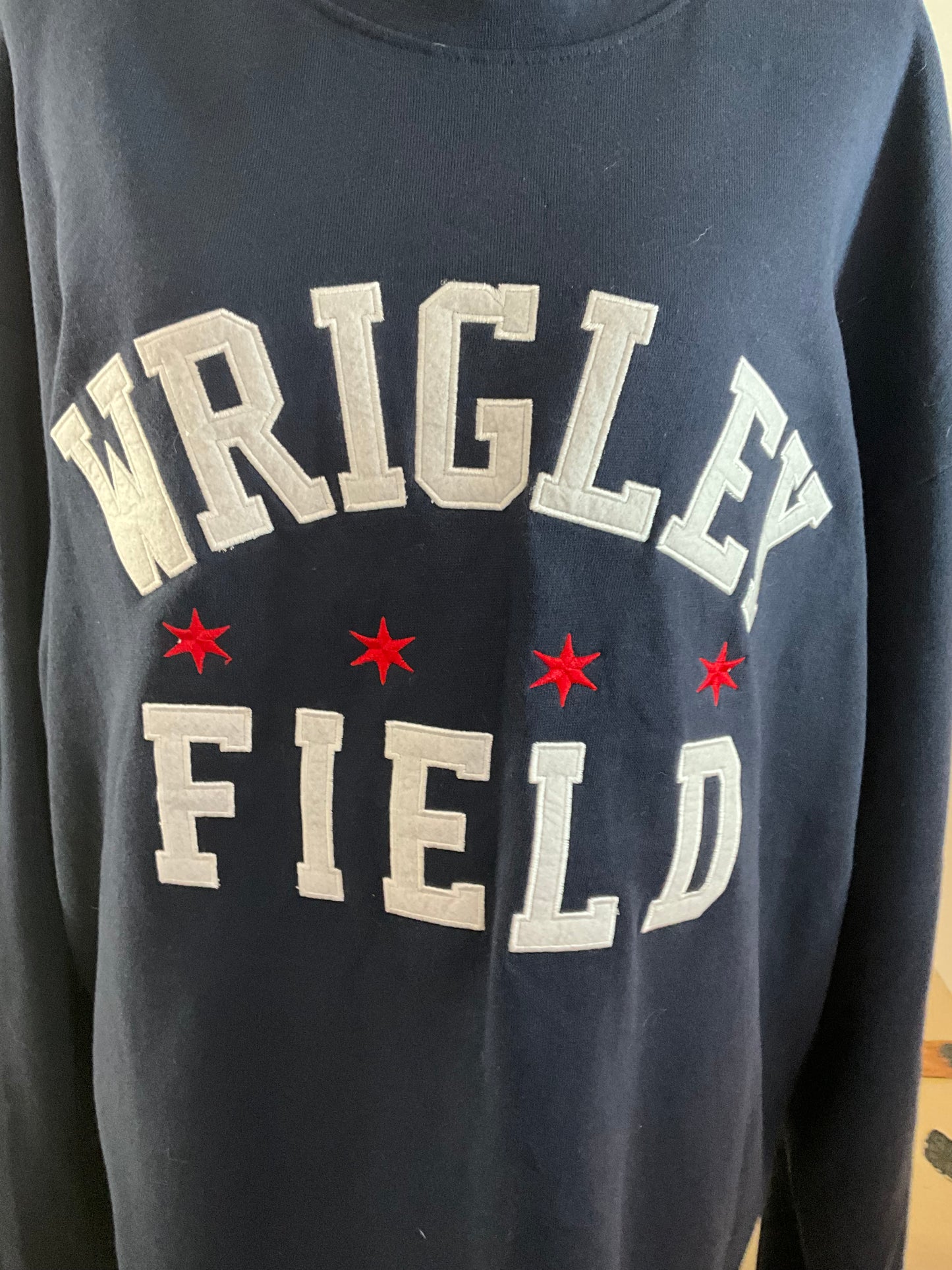 NWT wrigley field pullover XL sweatshirt bought licensed store at wrigley field unisex