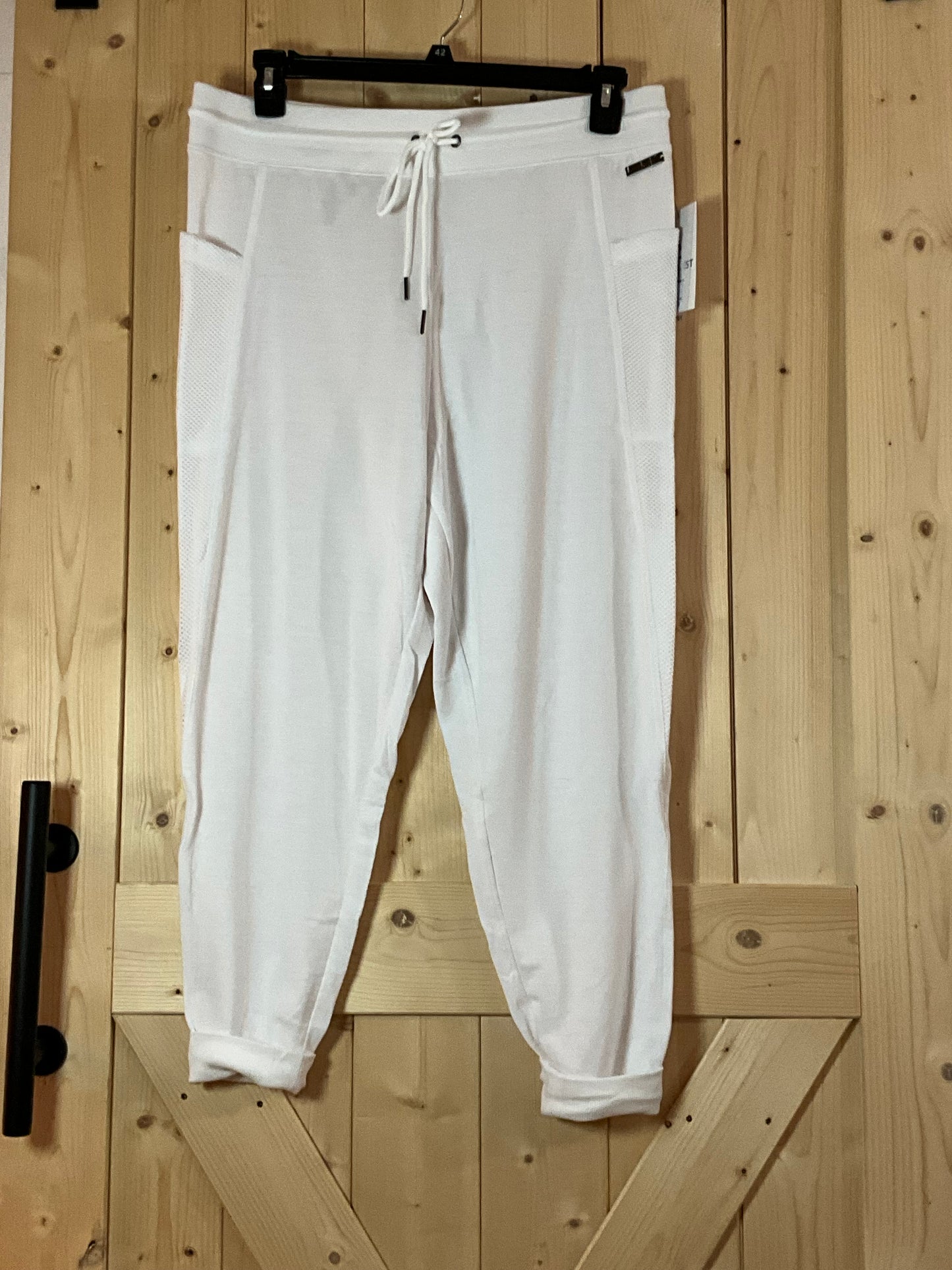 NWT Nine West XL white jogger