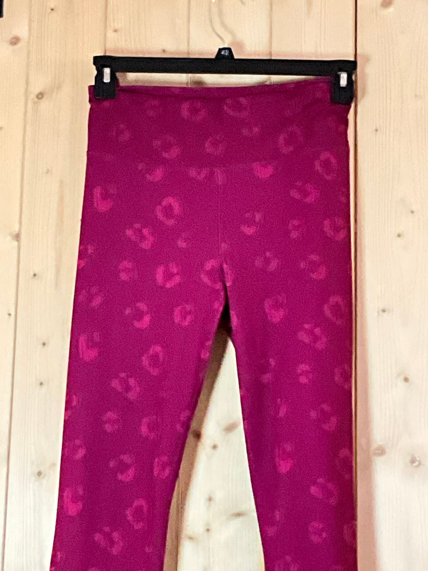 Zelos XL Wine Berry Athletic Leggings with Subtle Animal Print Pattern