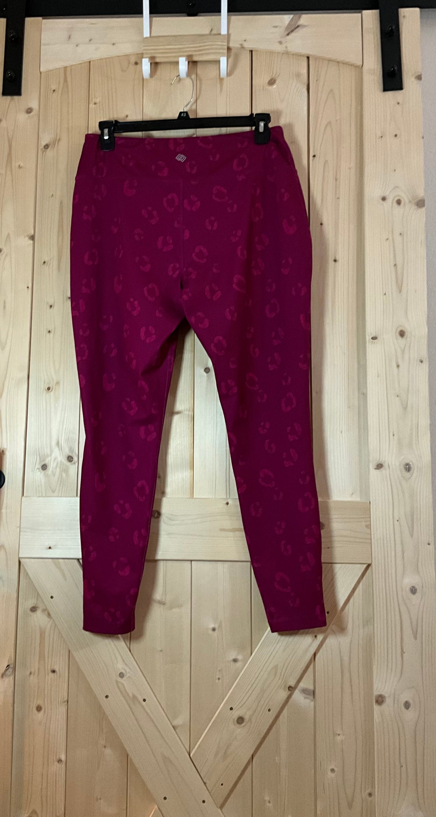 Zelos XL Wine Berry Athletic Leggings with Subtle Animal Print Pattern
