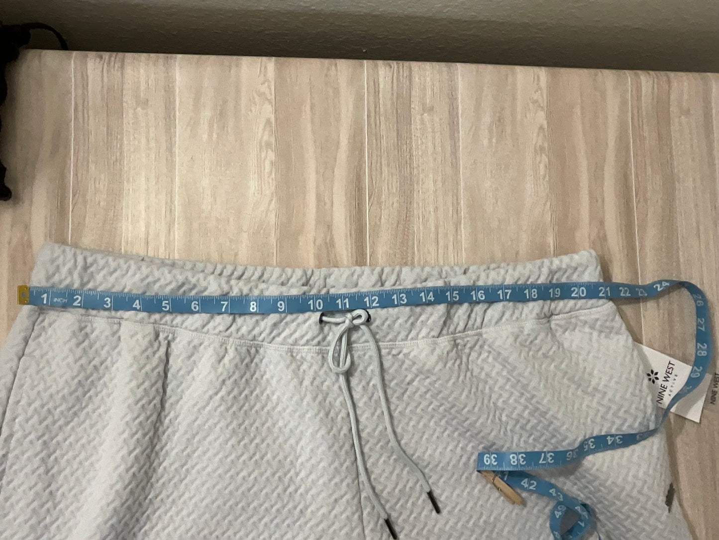 NWT nine west light grey Leisure pant joggers