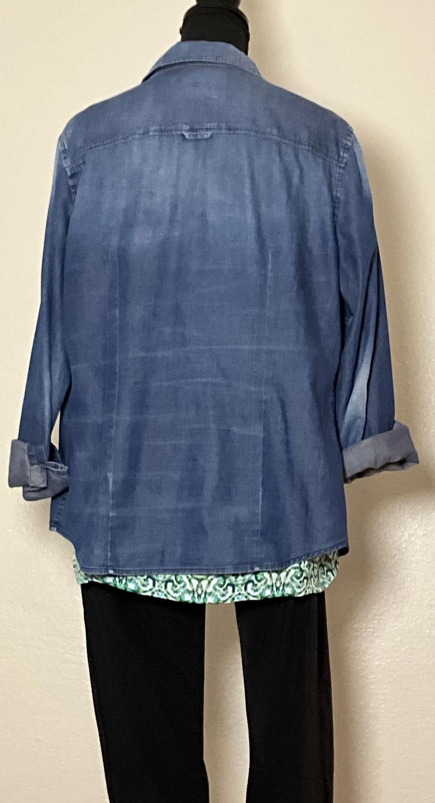 Chicos Denim Shacket Size 1 Indigo Wash Button Down Shirt Jacket