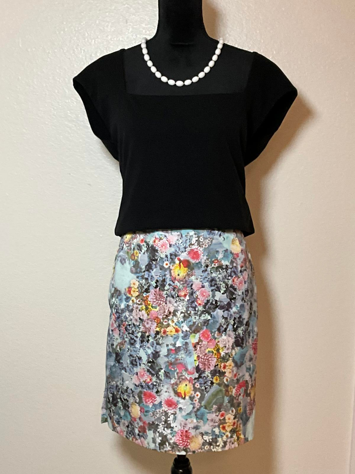 HM Multicolor Floral Skirt Silky Lined Knee Length Size 12 Back Zipper
