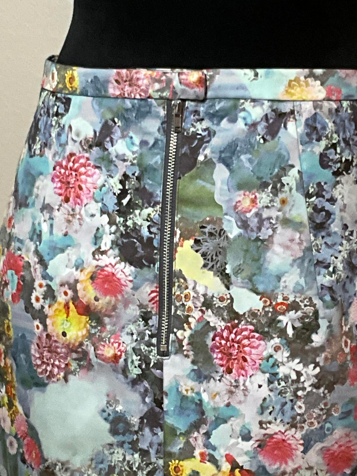 HM Multicolor Floral Skirt Silky Lined Knee Length Size 12 Back Zipper