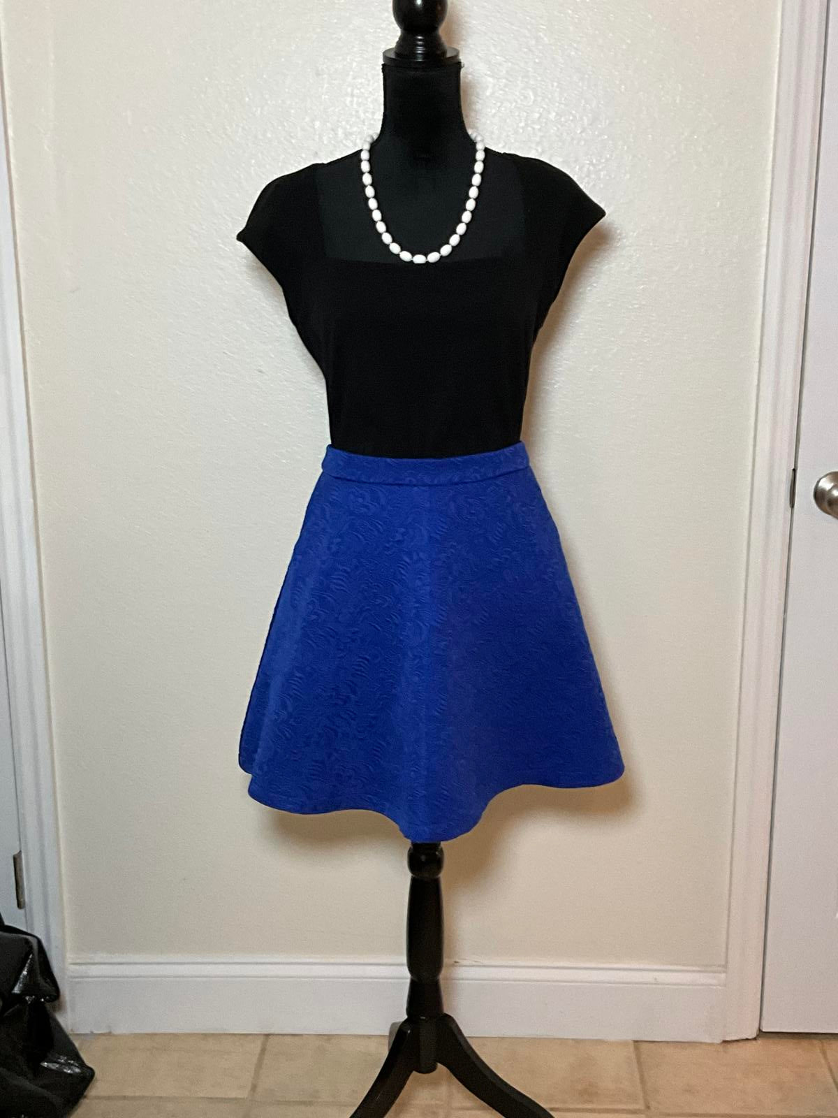 Double Zero Royal Blue Brocade Floral Textured Mini Skirt Lined