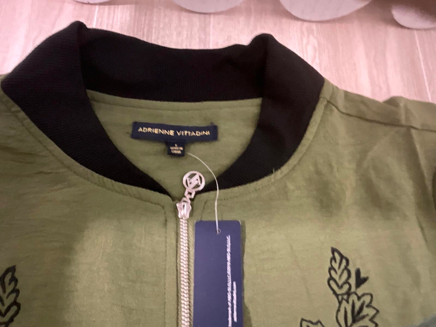 Adrienne Vittadini Olive Green Embroidered Full Zip Bomber Jacket Large L
