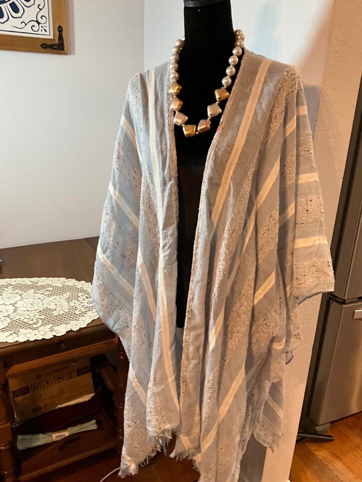 Lane Bryant Size 22 to 26 Lightweight Striped Kimono Cardigan Frayed Edges