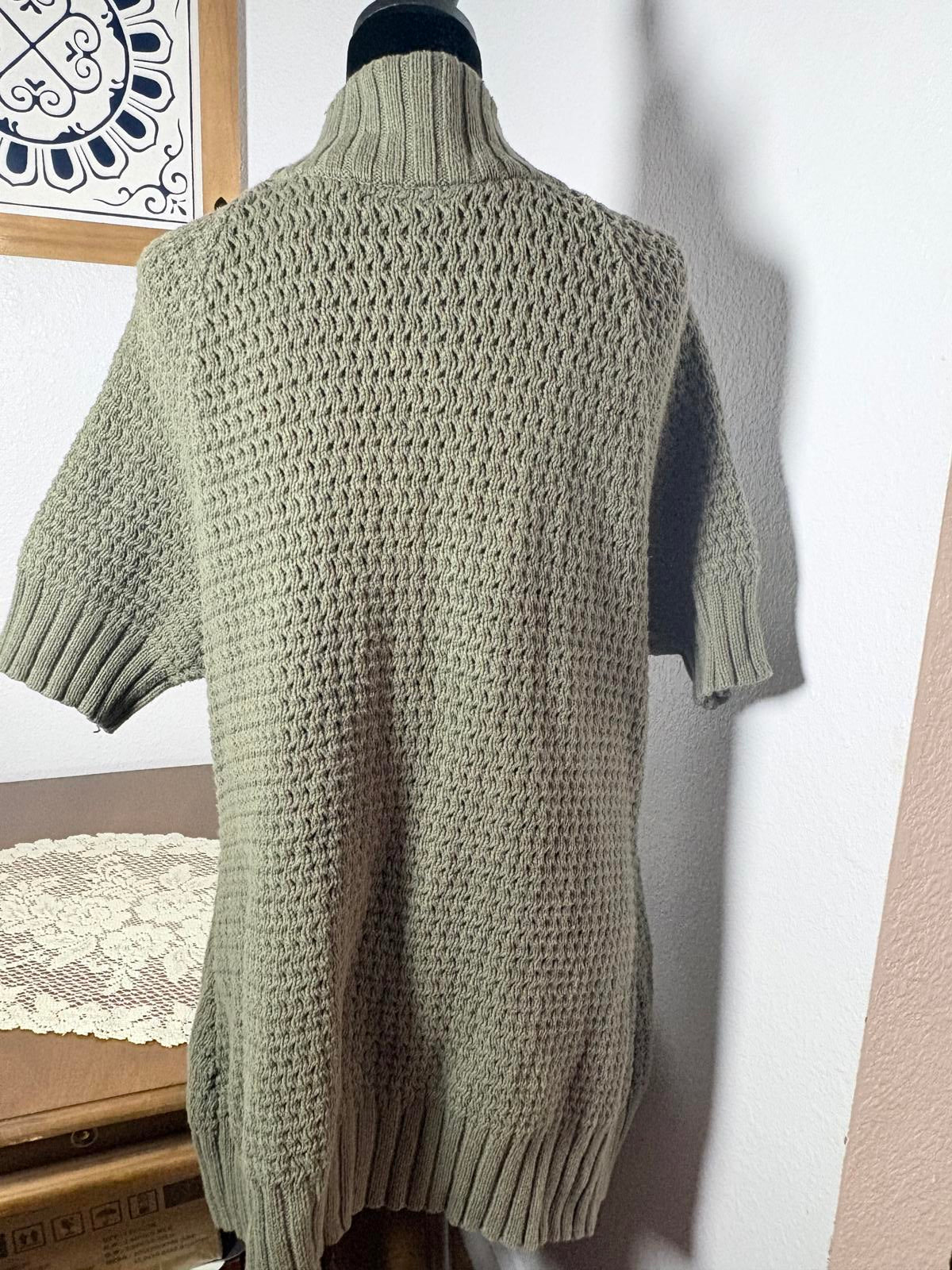 Lane Bryant Chunky Olive Green Knit Cardigan with Large Buttons size 14/16