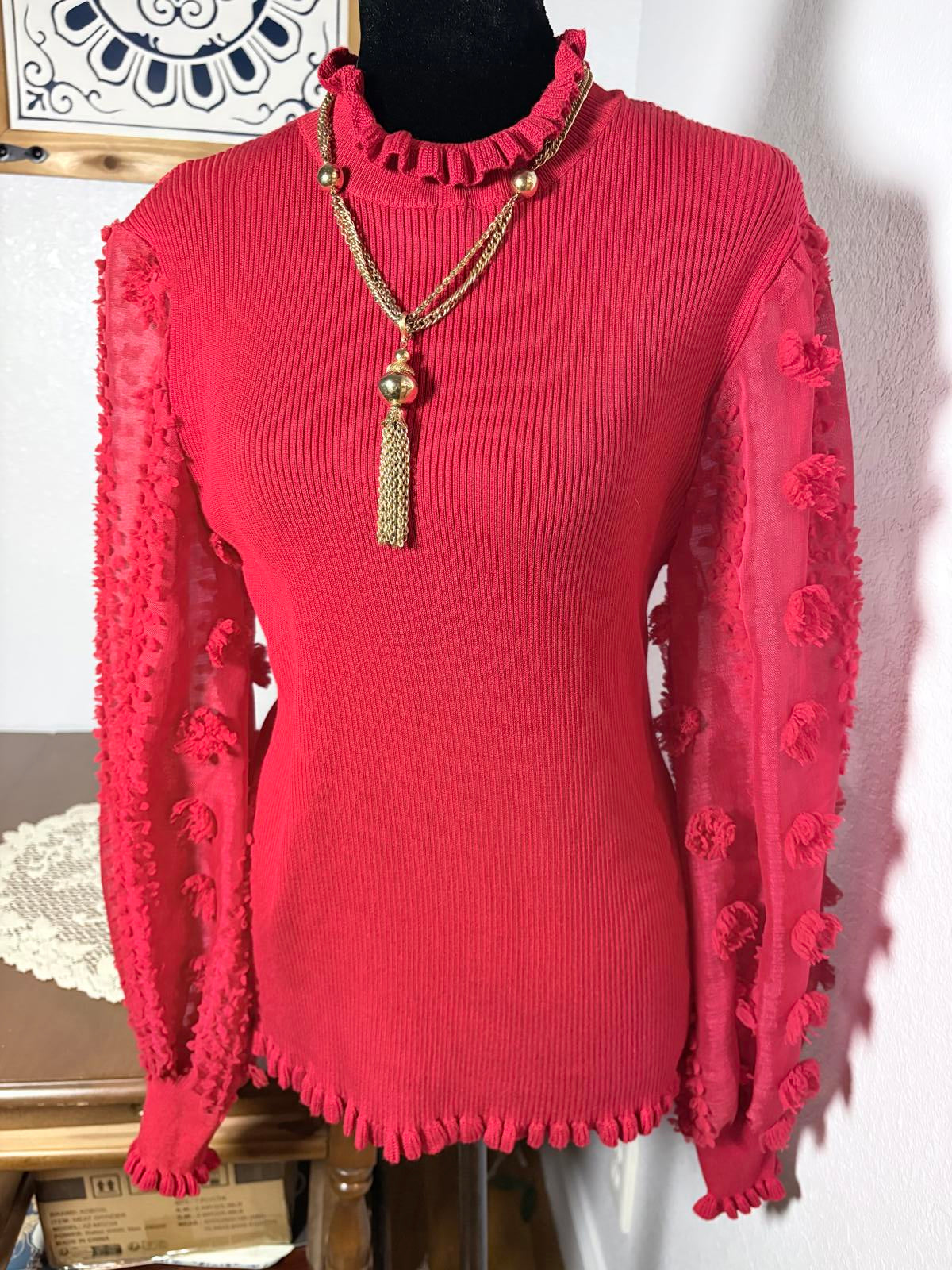 Romantic Textured Sleeve Sweater Top by EST. 1946 – XL