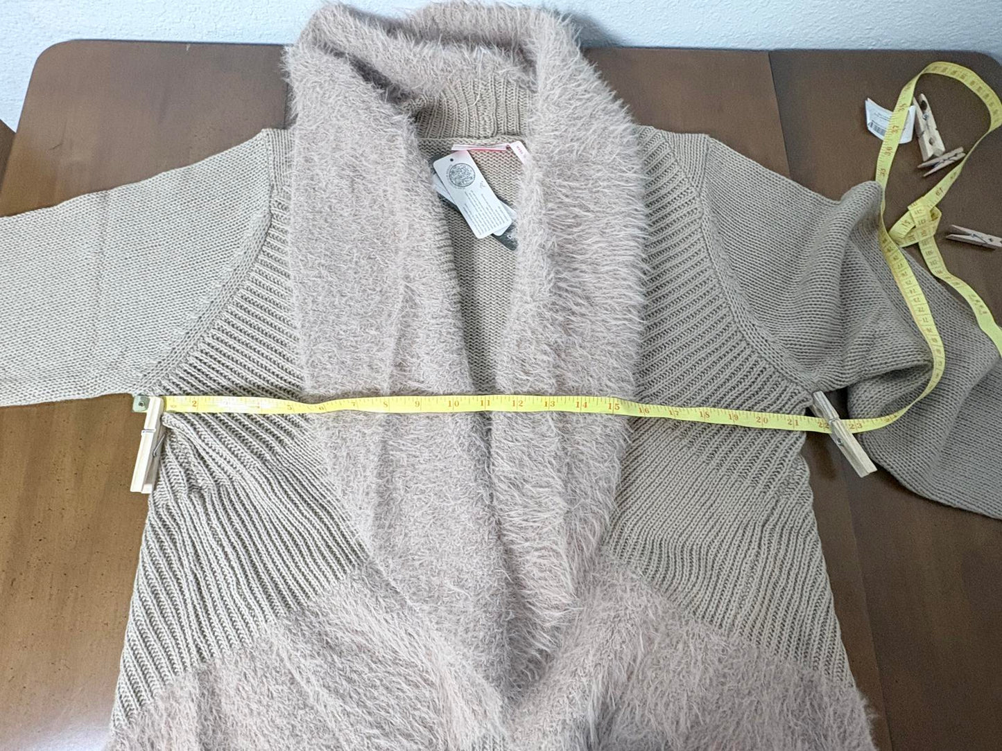 Soft, Cozy White Open Front Knit Cardigan with Pockets Women’s Size XXL