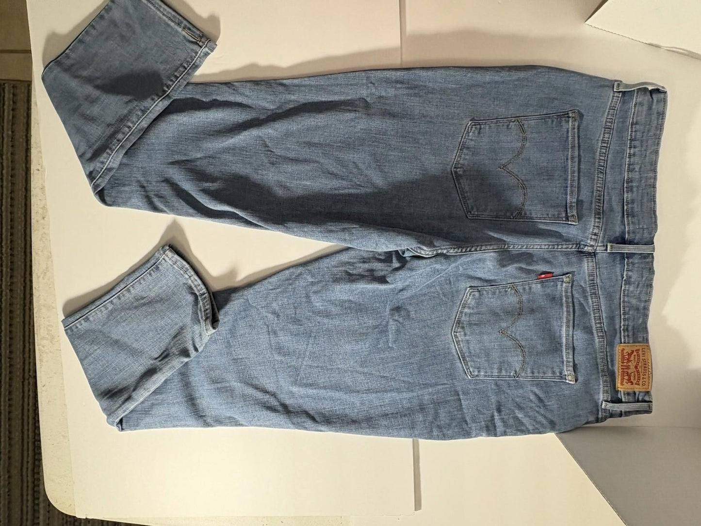 Levi's High Rise Skinny Women's Light Blue Denim Jeans | Light Wash