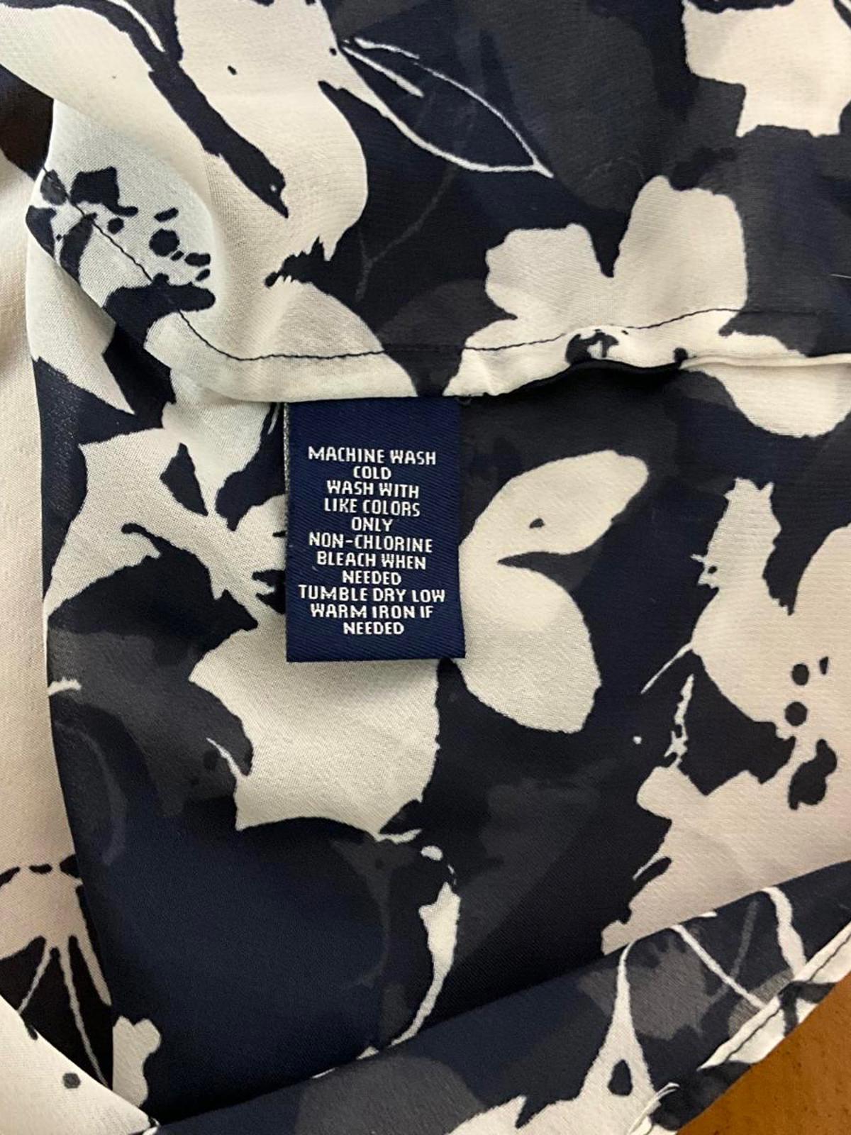 Chap's 2x Navy and White Floral Silky with an Elastic Neckline Blouse